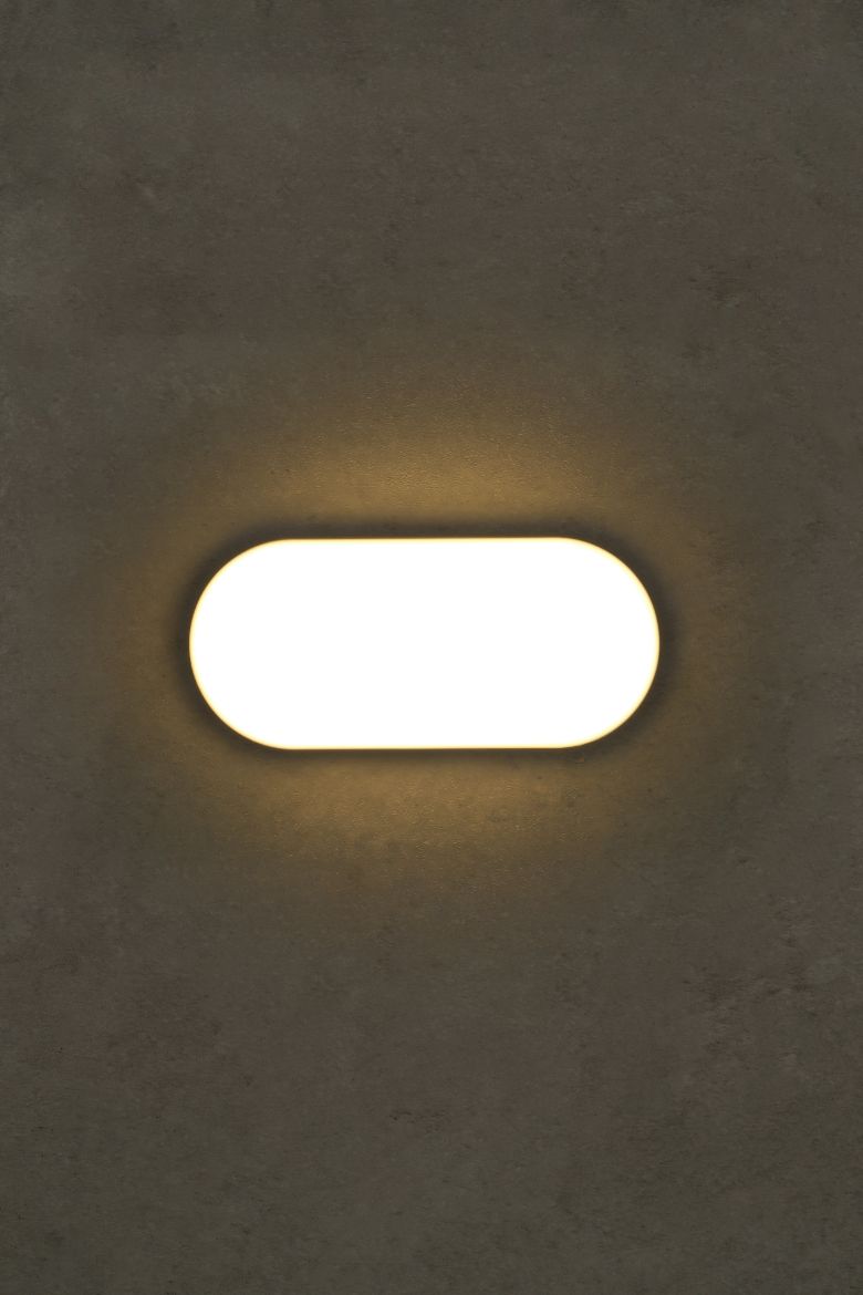 ILUBULKPC8W.jpg